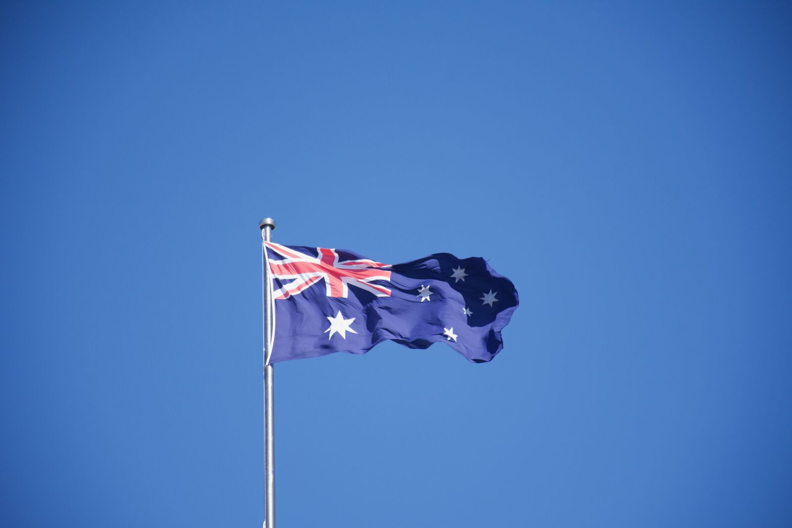 Nikon D7200 sample photo. Flag, blue sky, australia photography