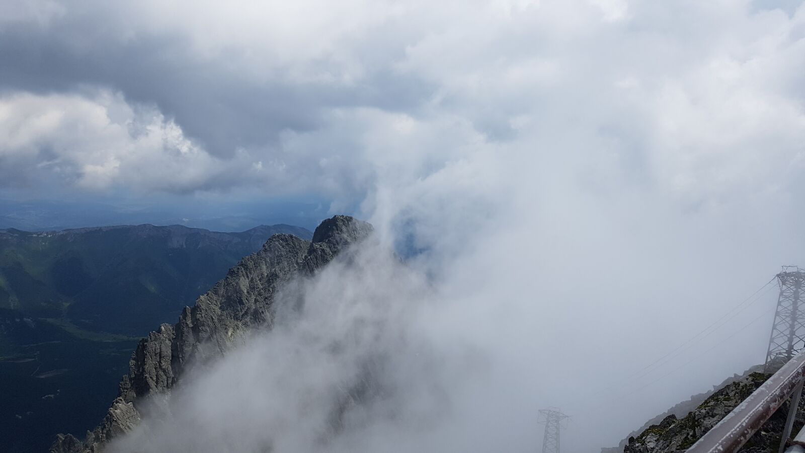 Samsung Galaxy S7 Edge sample photo. Fog, mountains, mountain range photography