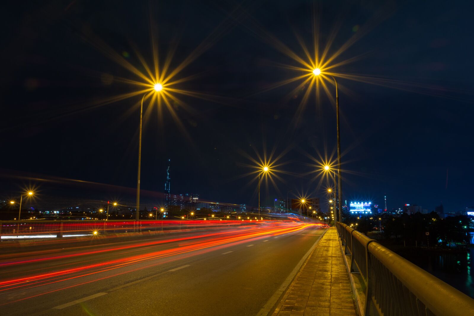 Nikon D7100 sample photo. Street, city, urban photography