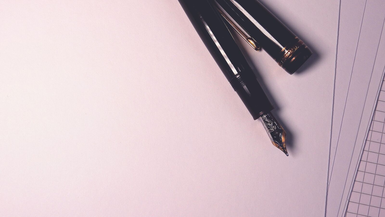 Nikon Coolpix P610 sample photo. Letter, pen, writing photography