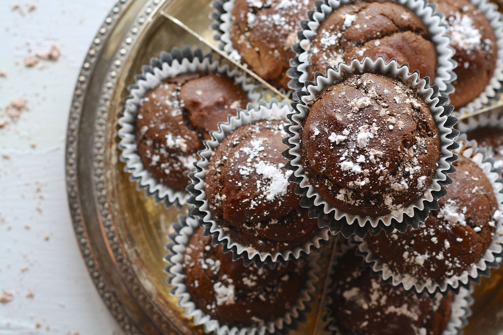 Canon EOS 1000D (EOS Digital Rebel XS / EOS Kiss F) sample photo. Cupcakes, chocolate, dark photography