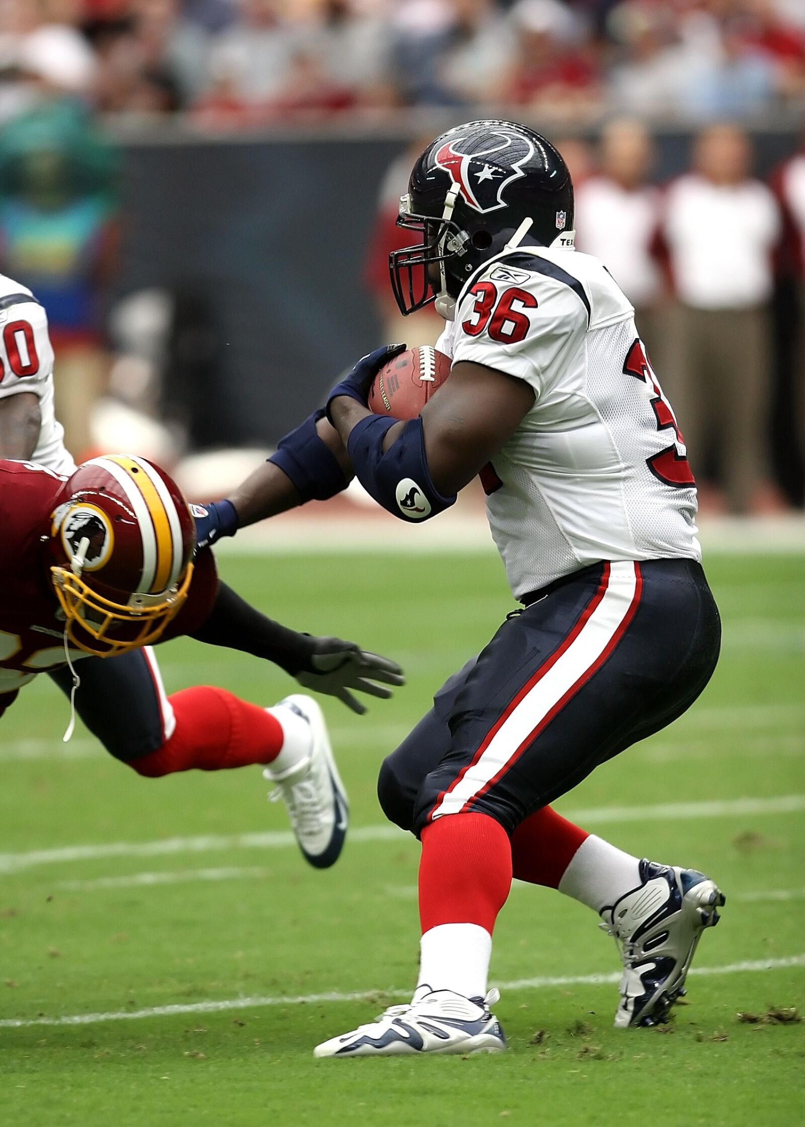 Canon EOS 20D sample photo. Running back, professional, nfl photography