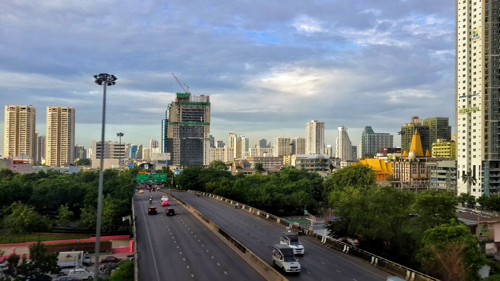 Samsung Galaxy S4 sample photo. Cityscape, architecture, citylife photography