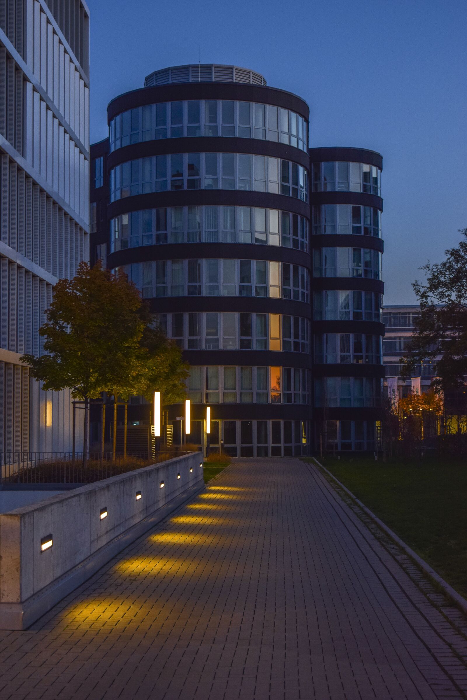 Nikon D3300 sample photo. Architecture, building, evening photography