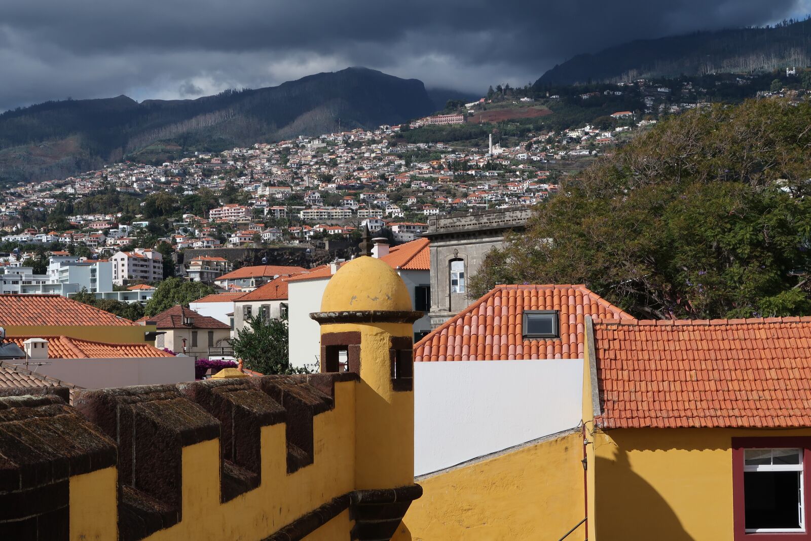 Canon PowerShot G7 X Mark II sample photo. Madeira, fortress, hills photography