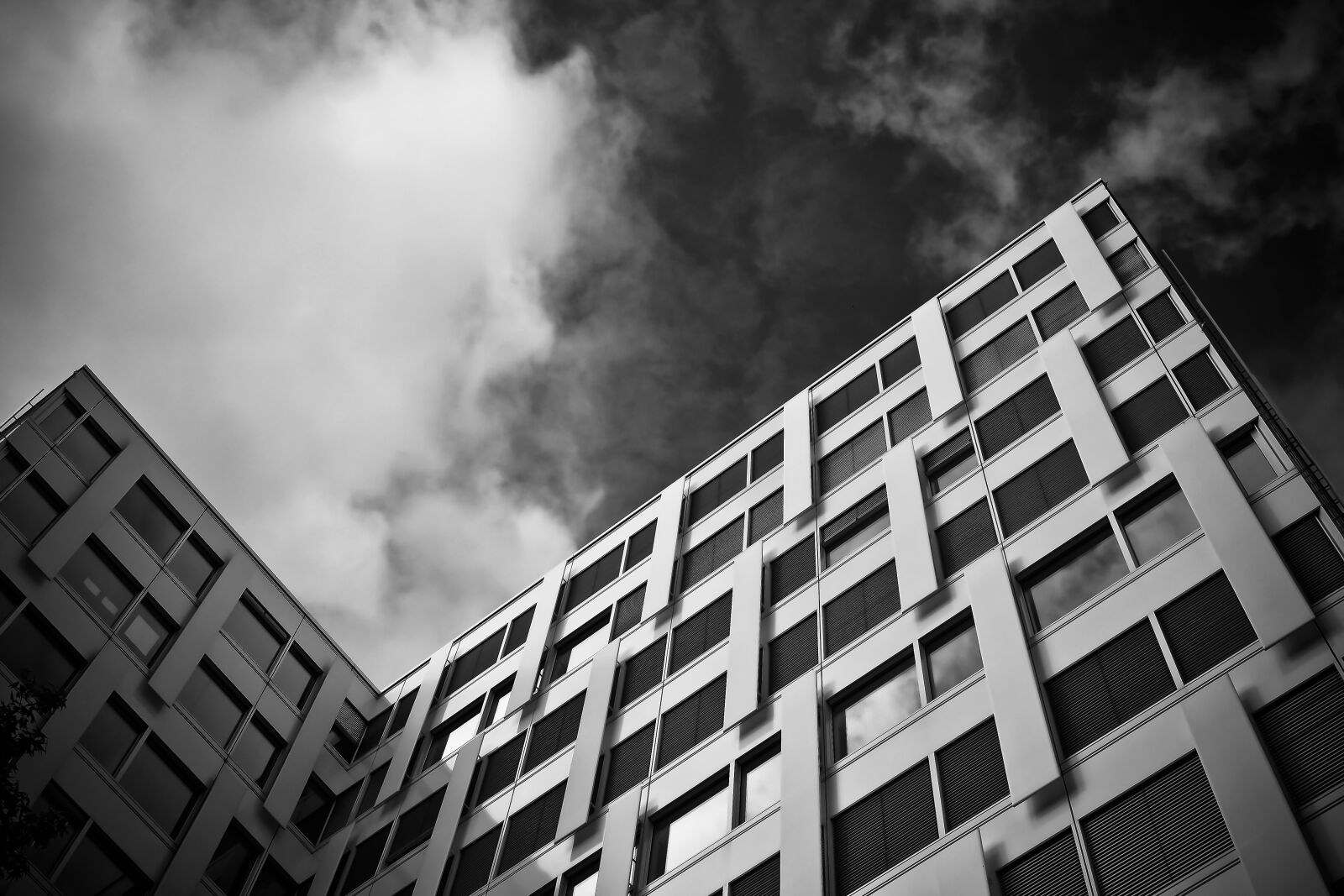Olympus OM-D E-M10 sample photo. Architecture, modern, building photography