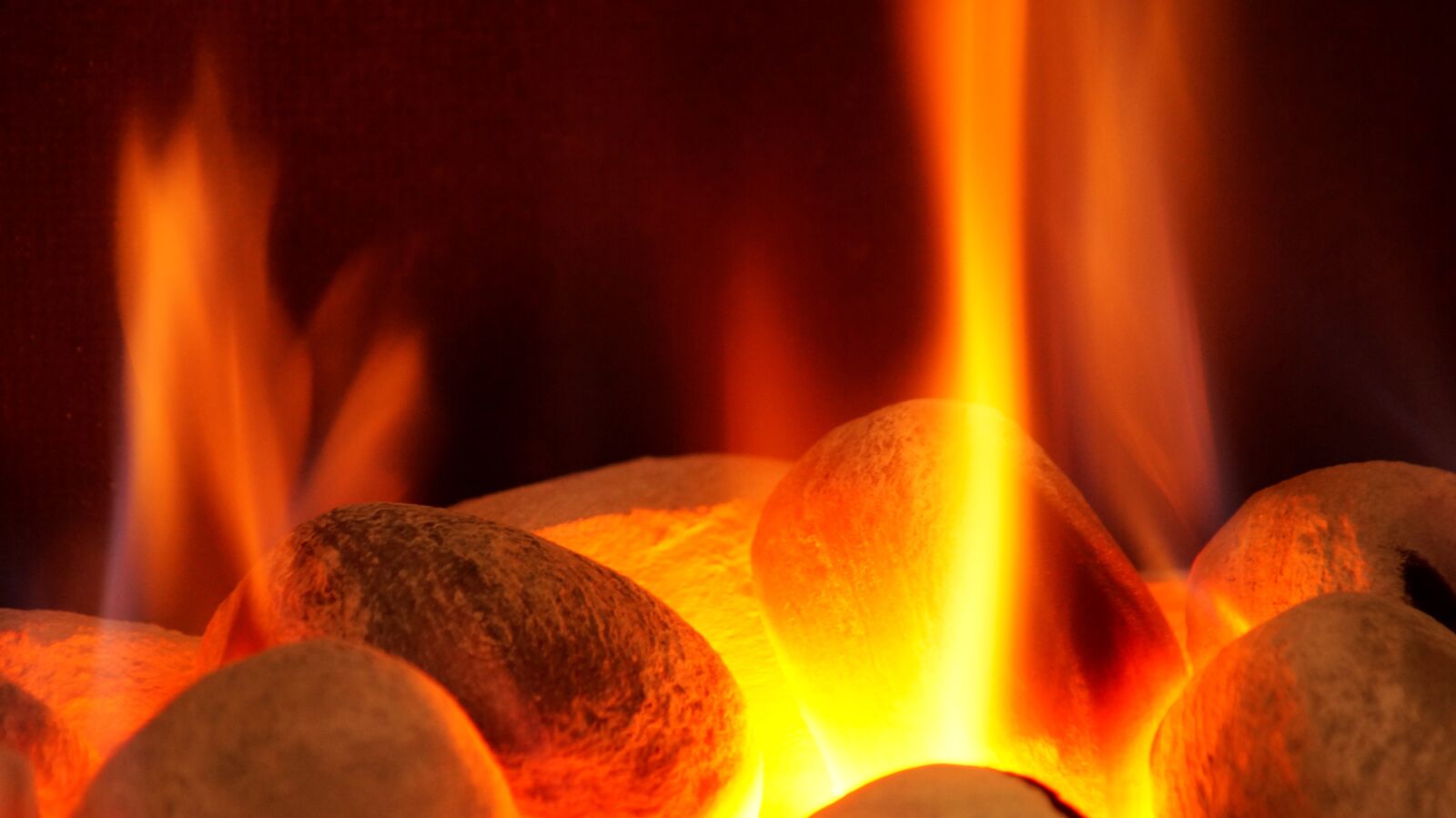 Sony SLT-A58 sample photo. Fire, flames, coals photography