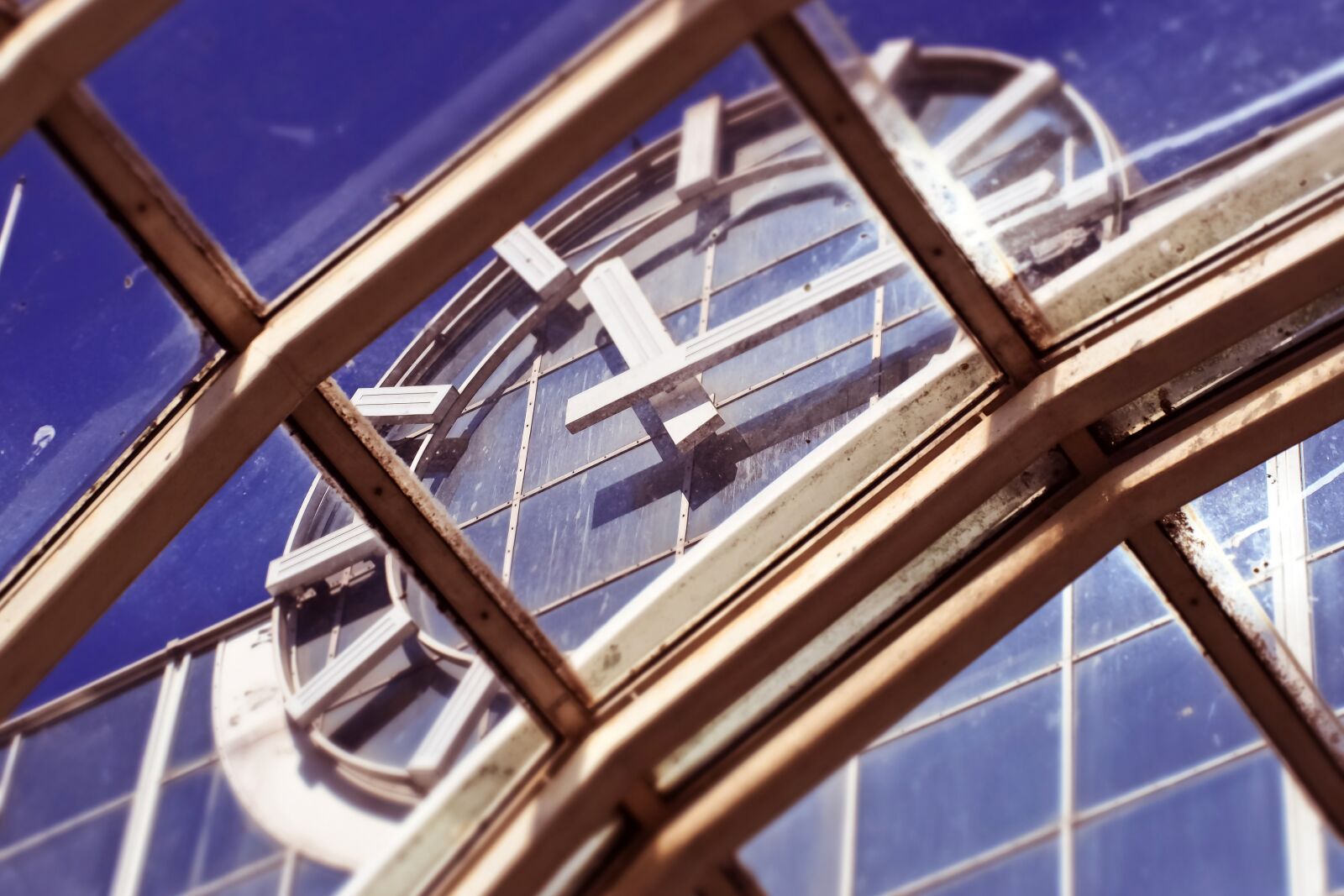 Olympus OM-D E-M10 sample photo. Architecture, clock, building photography