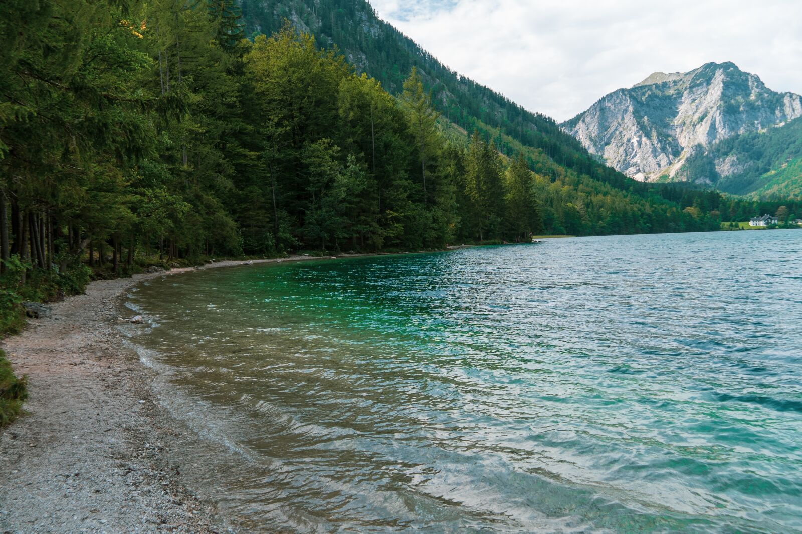 Sony E 18-135mm F3.5-5.6 OSS sample photo. Lake, sea, traunsee photography