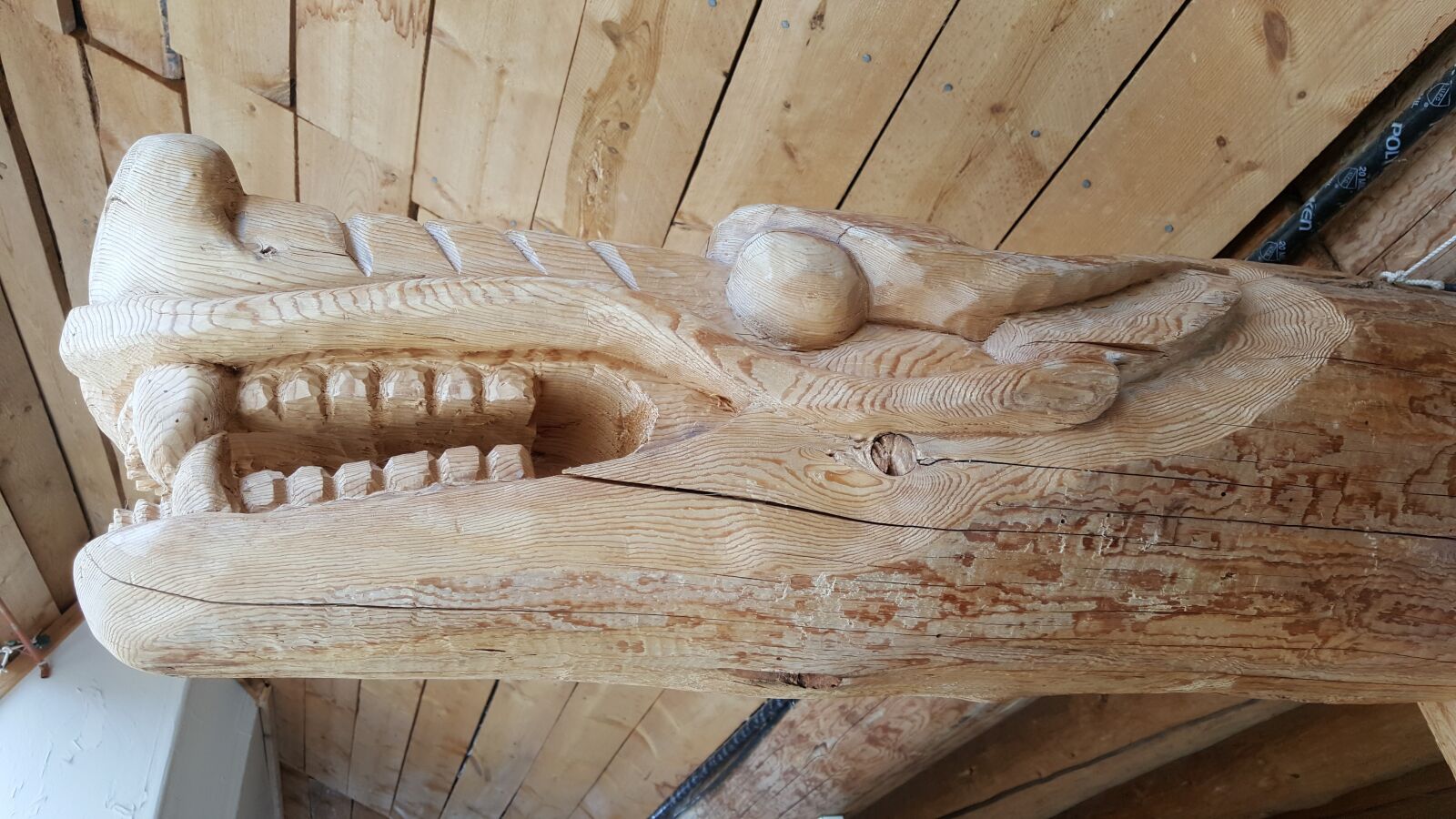 Samsung Galaxy S6 sample photo. Wooden, decoration, carving photography