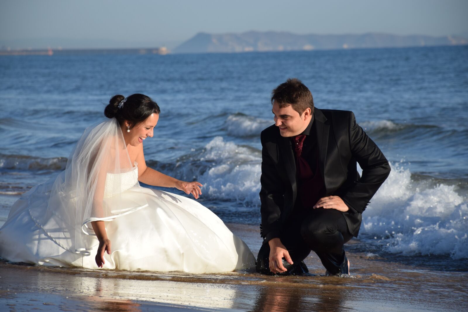 Nikon D5300 sample photo. Boyfriend, wedding, dress photography