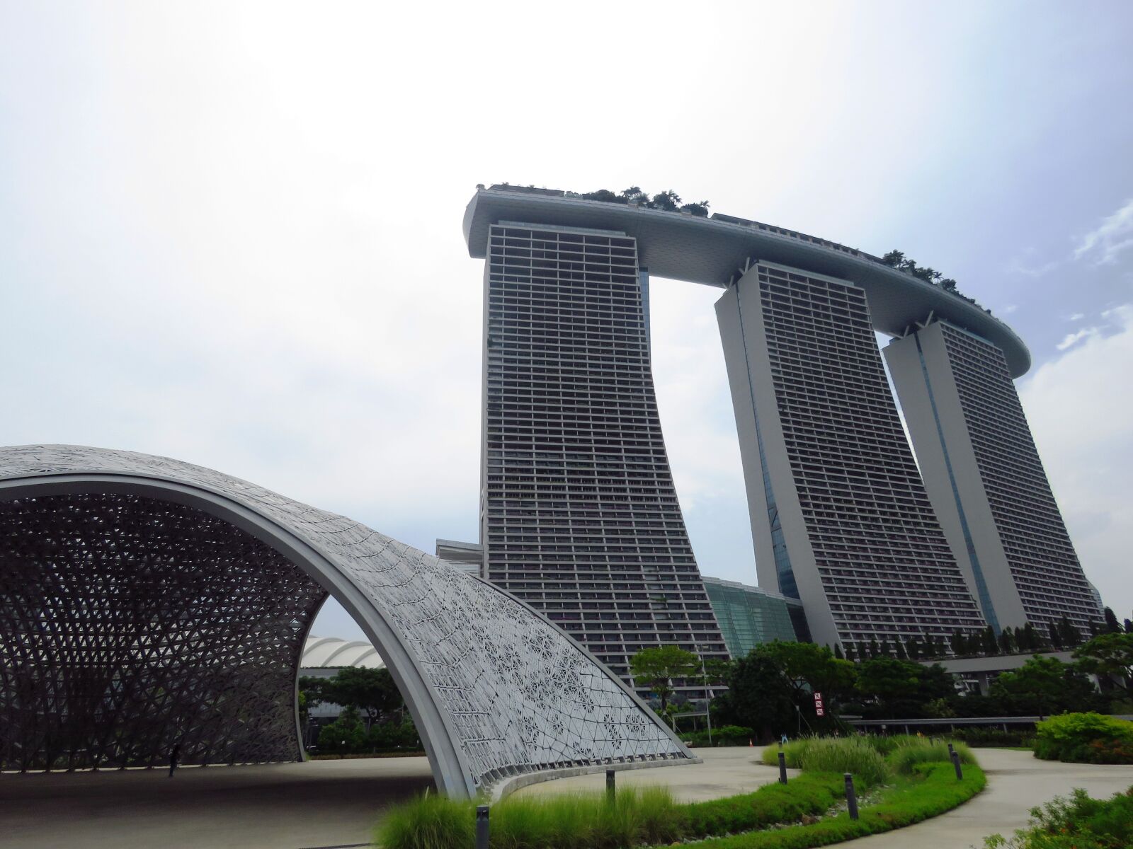 Canon PowerShot SX60 HS sample photo. Marina bay, garden by photography