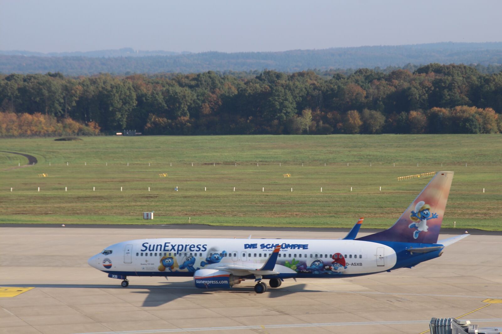 Canon EOS 650D (EOS Rebel T4i / EOS Kiss X6i) sample photo. Aircraft, scoff, airliner photography