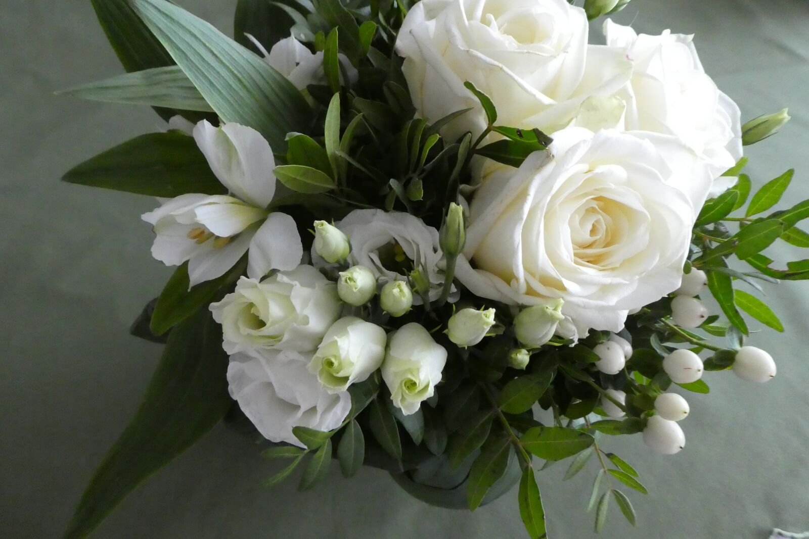 Panasonic DMC-TZ81 sample photo. Bouquet, wedding, silk photography