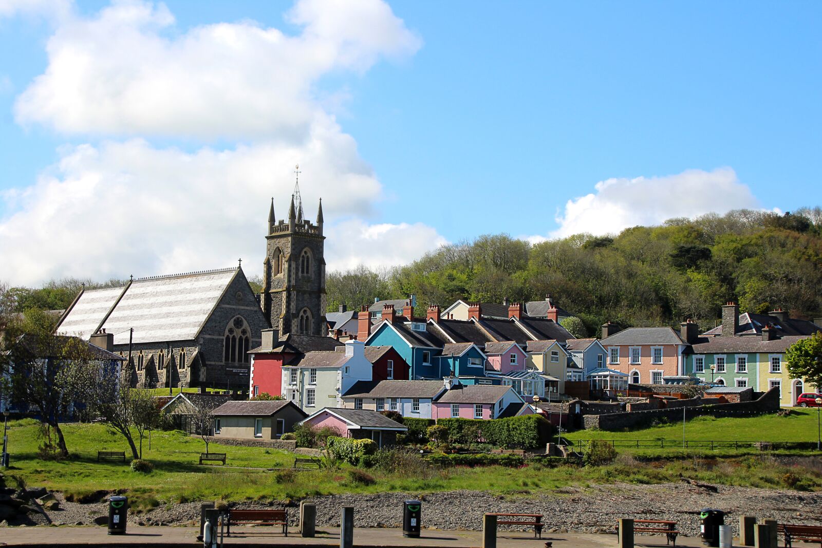 Canon EOS 1300D (EOS Rebel T6 / EOS Kiss X80) sample photo. Wales, aberaeron, city photography