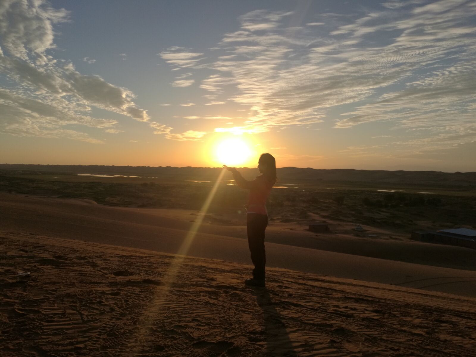 HUAWEI Mate 8 sample photo. Sunrise, desert, 宿夜 photography