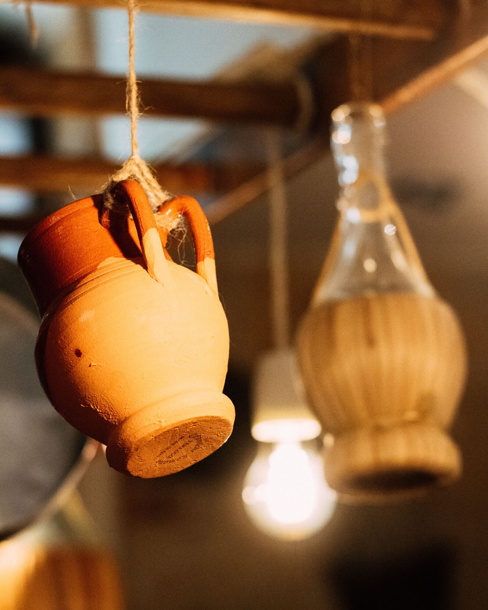 Canon EOS 750D (EOS Rebel T6i / EOS Kiss X8i) sample photo. Light, light bulb, lowlight photography