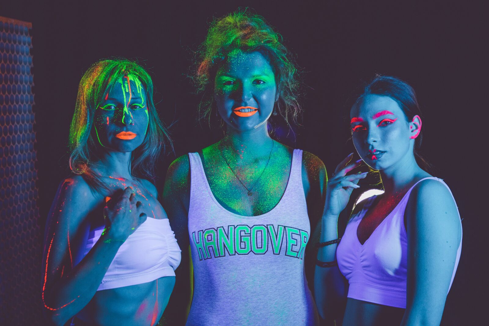 Canon EF 16-35mm F2.8L III USM sample photo. Body art, neon, girls photography