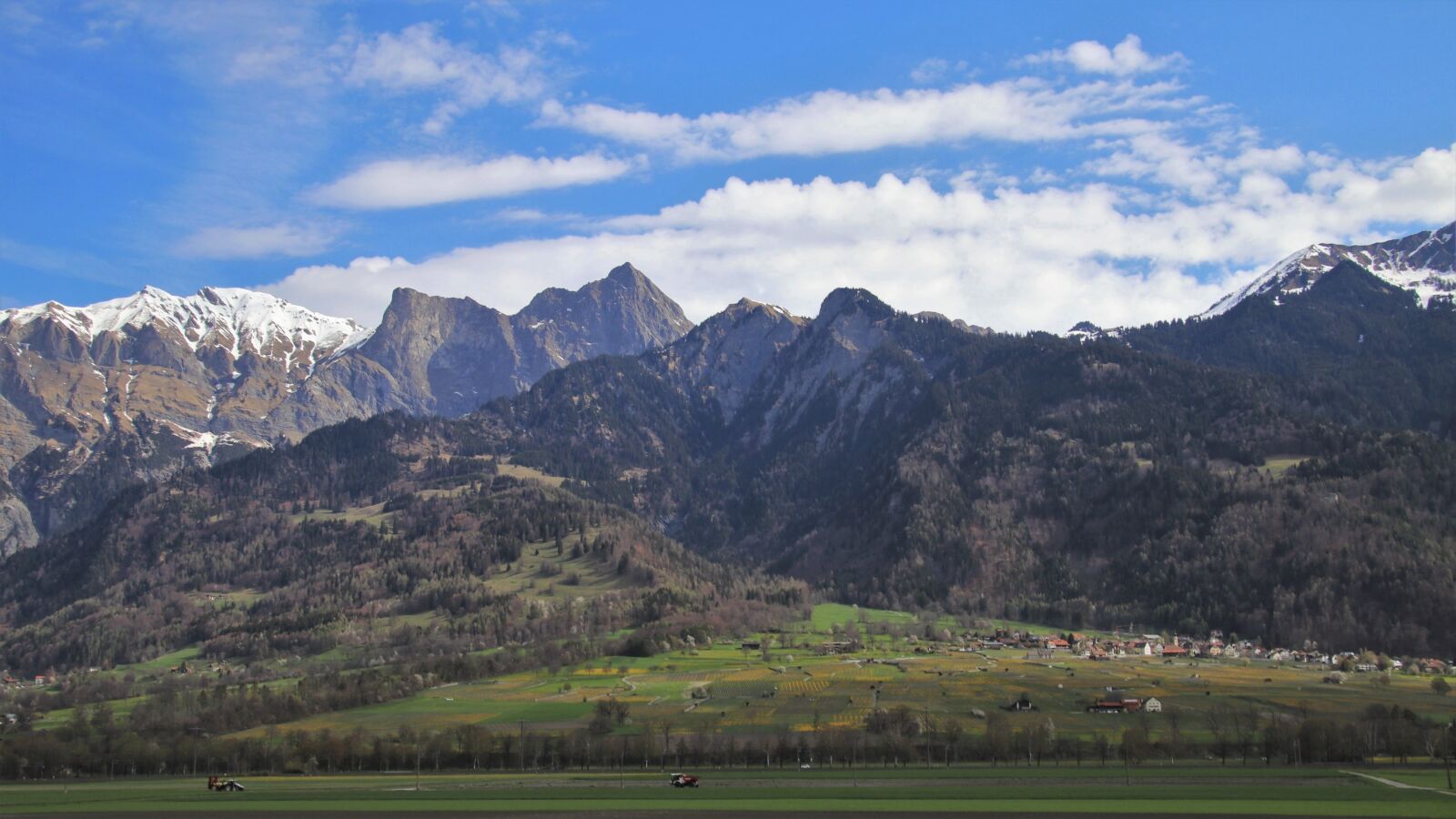 Canon EOS 80D sample photo. Panorama, mountains, meadow photography
