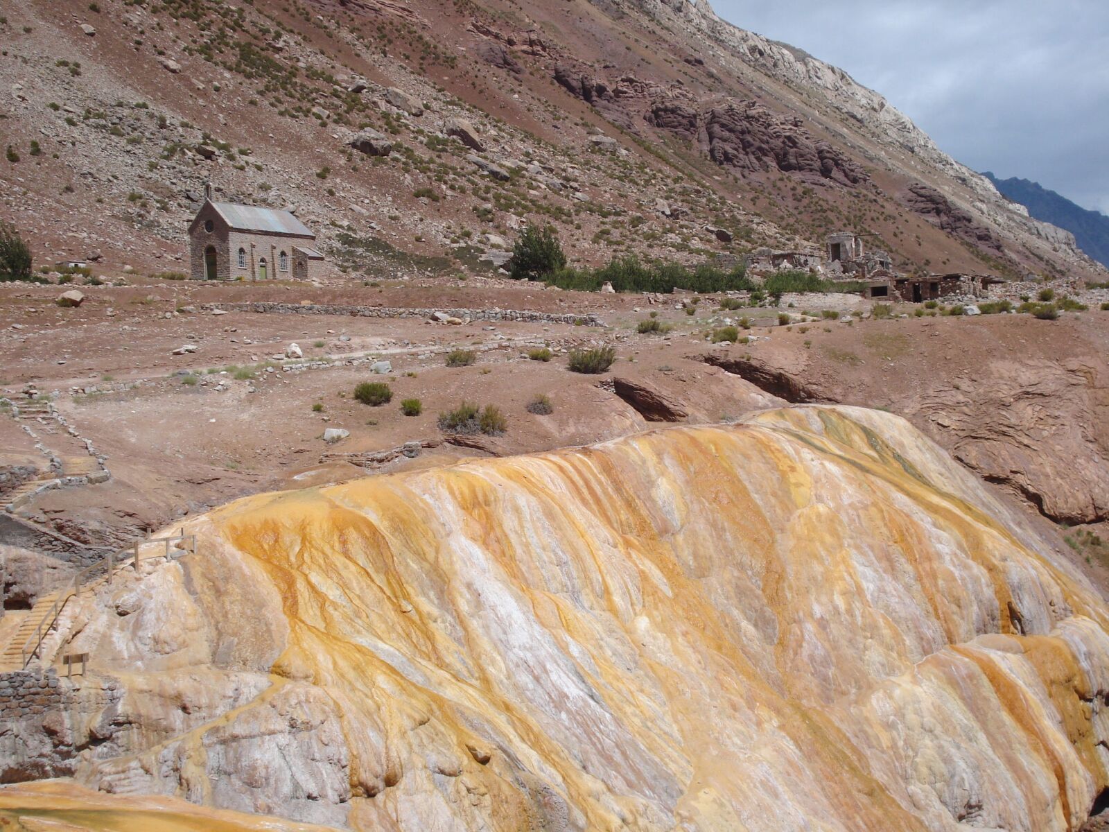 Sony DSC-W55 sample photo. Mountain, mendoza, yellow photography