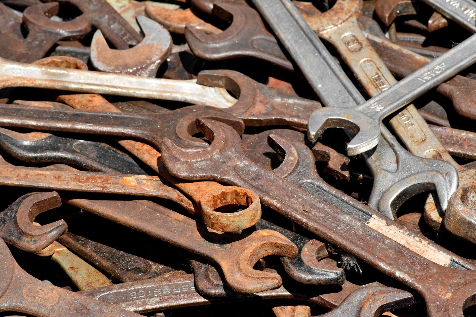 Nikon D5500 sample photo. Cast iron, hand tool photography