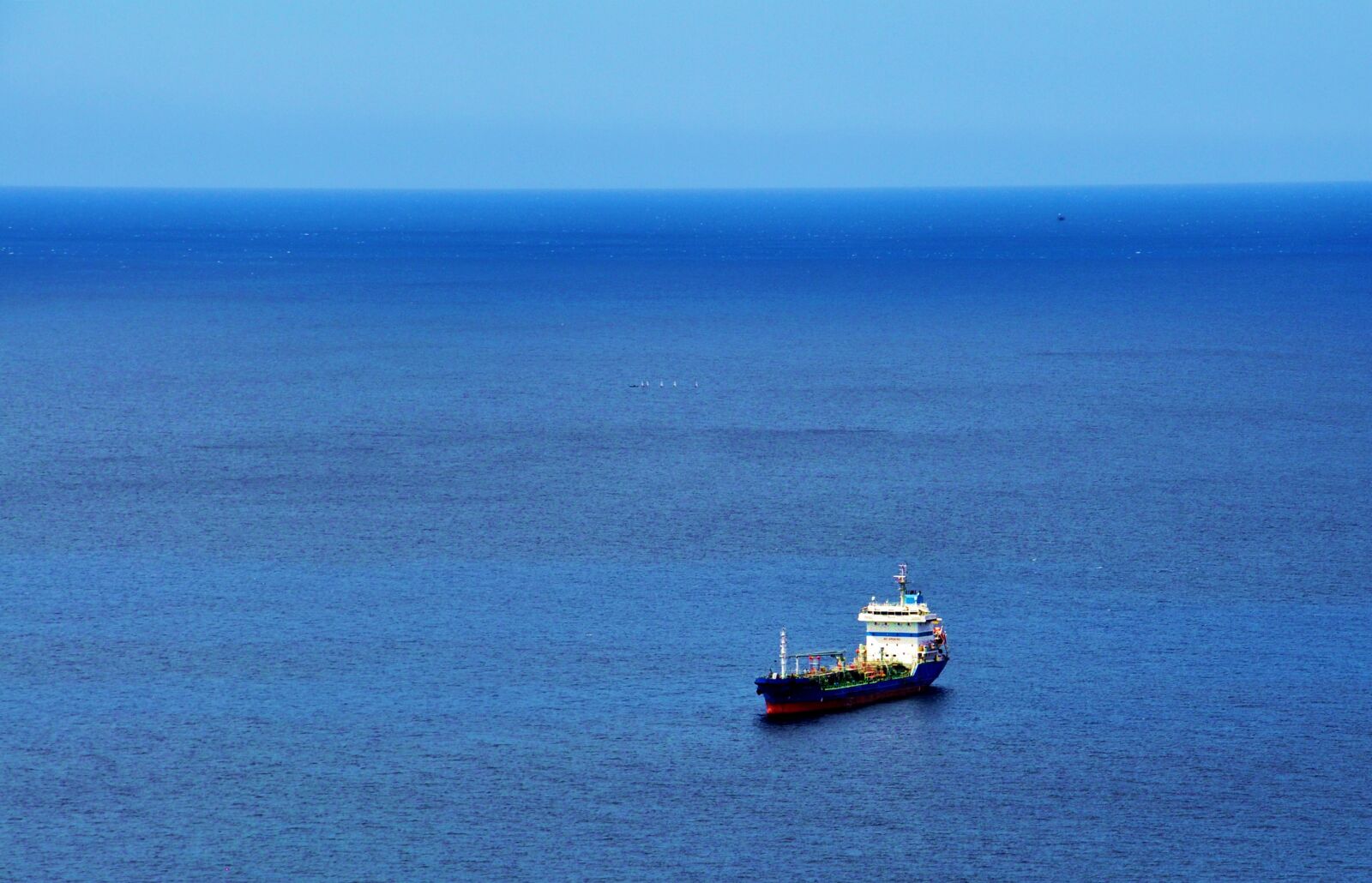 Nikon D5000 sample photo. Meer, cargo, ship photography