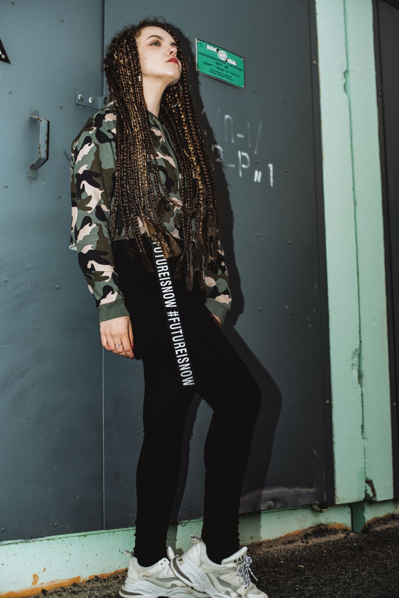 Nikon D850 sample photo. Girl, hairstyle, dreadlocks photography