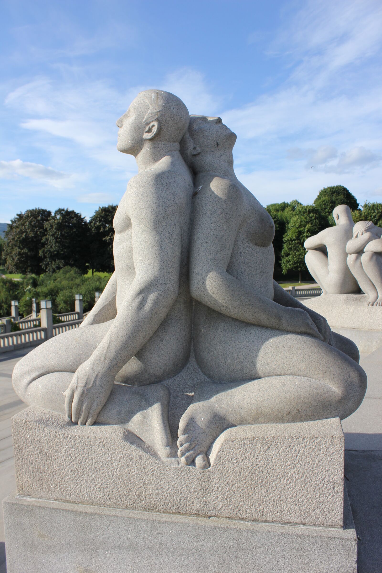 Canon EOS 550D (EOS Rebel T2i / EOS Kiss X4) sample photo. Sculpture, statue, oslo photography