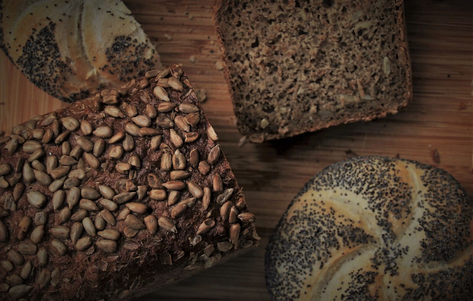 Canon EOS 80D sample photo. Bread, flour, bakery photography