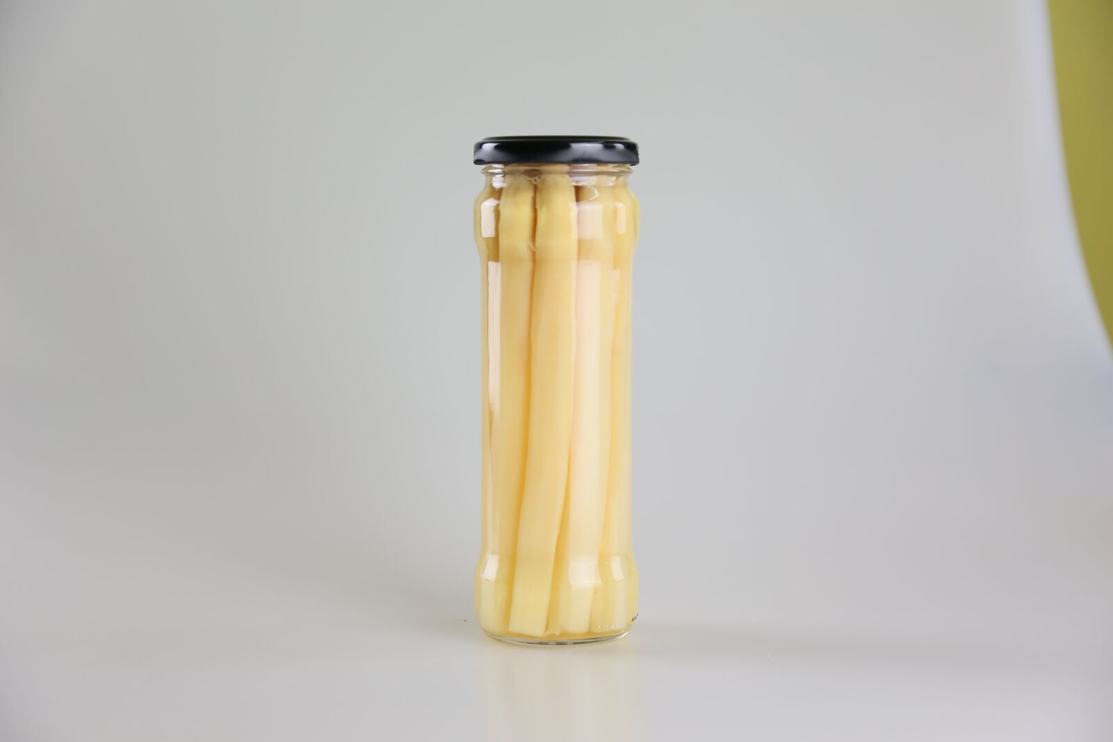 Canon EOS 6D + Canon EF 24-105mm F4L IS USM sample photo. Glass, asparagus, asparagus canned photography
