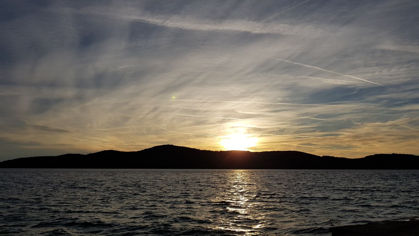Samsung Galaxy S8 sample photo. Water, sunset, sea photography