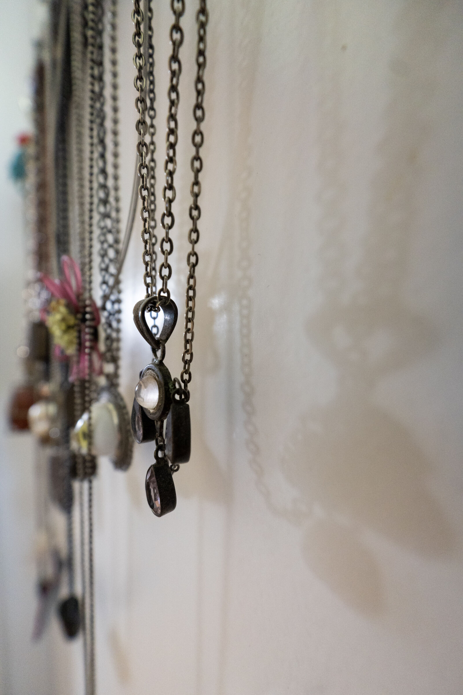 Sony a7R IV sample photo. The jewelry wall photography