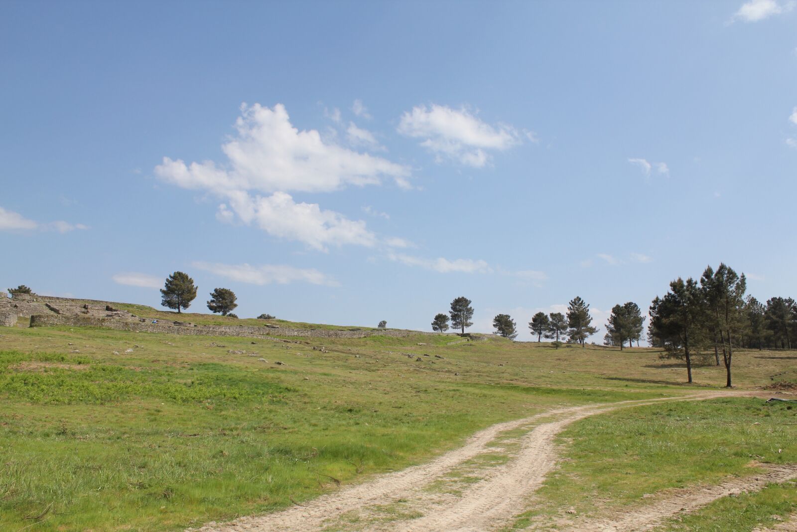 Canon EOS 550D (EOS Rebel T2i / EOS Kiss X4) sample photo. Forts of san cibran photography