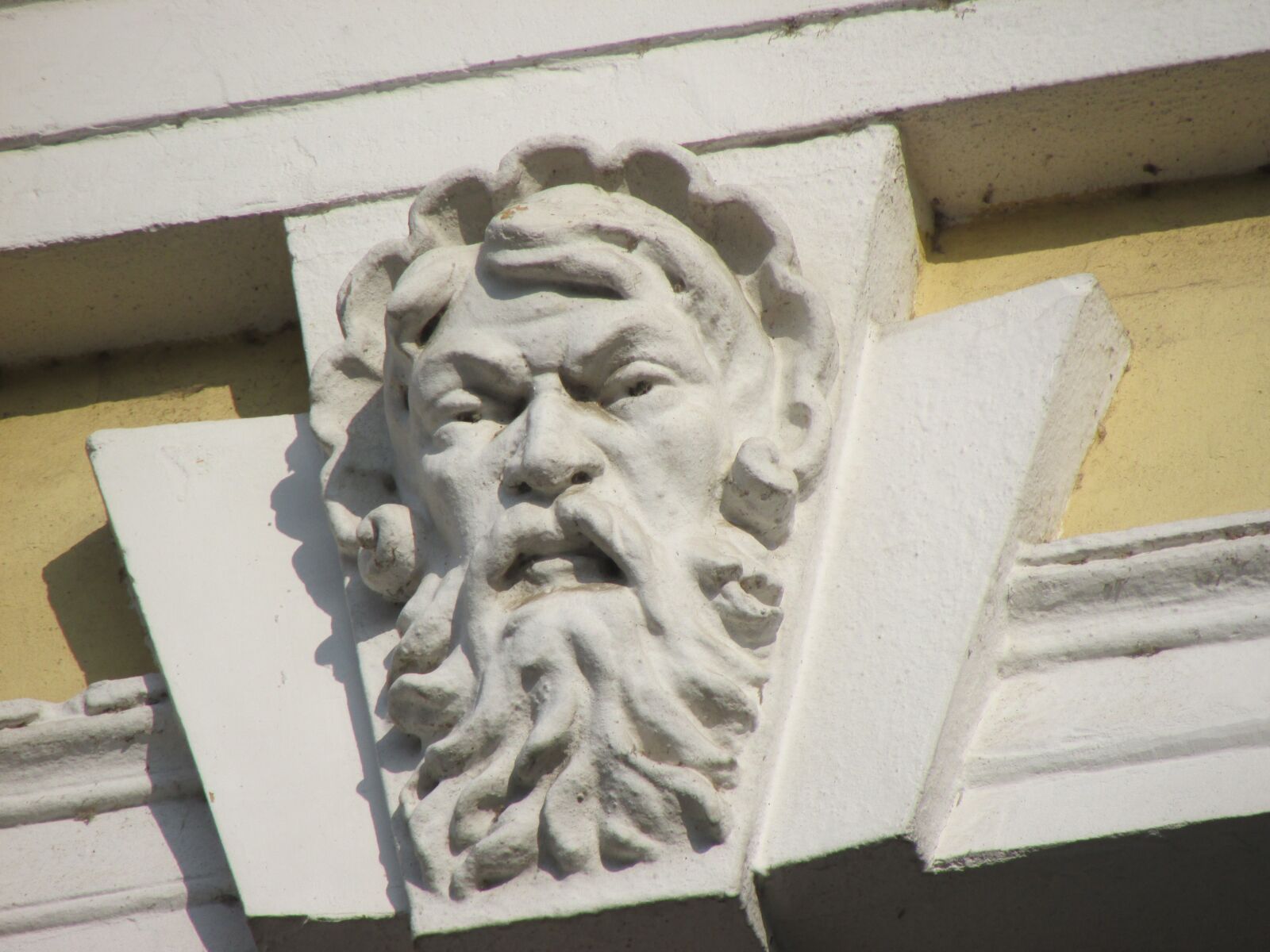 Canon PowerShot SX500 IS sample photo. The fa ade, oradea photography
