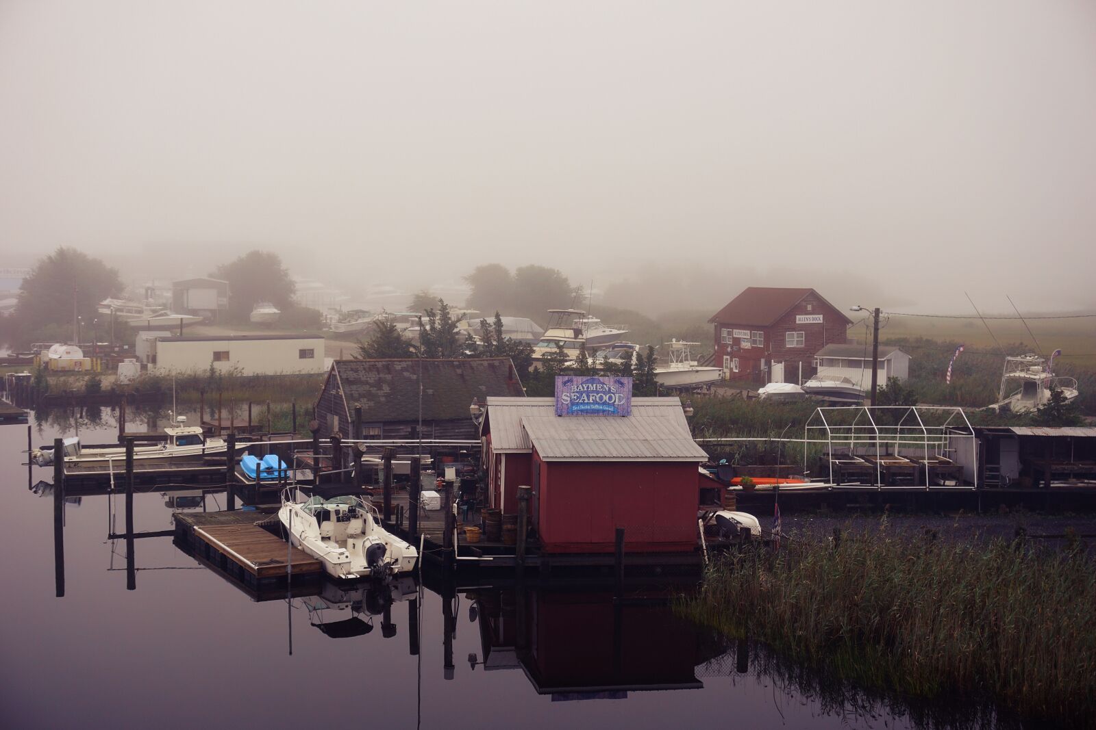 Sony a6000 sample photo. River, boats, water photography