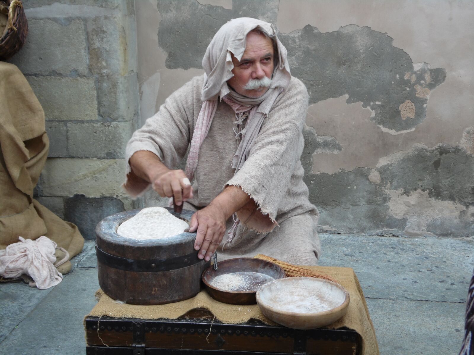 Samsung WB110/  WB111 sample photo. Reenactment, middle ages, parma photography