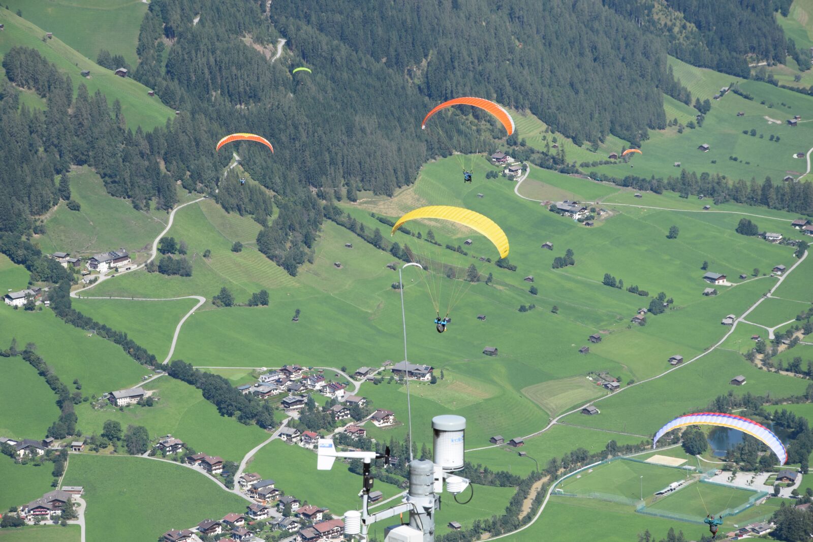 Nikon D3300 sample photo. Umbrellas, flight, paragliding photography