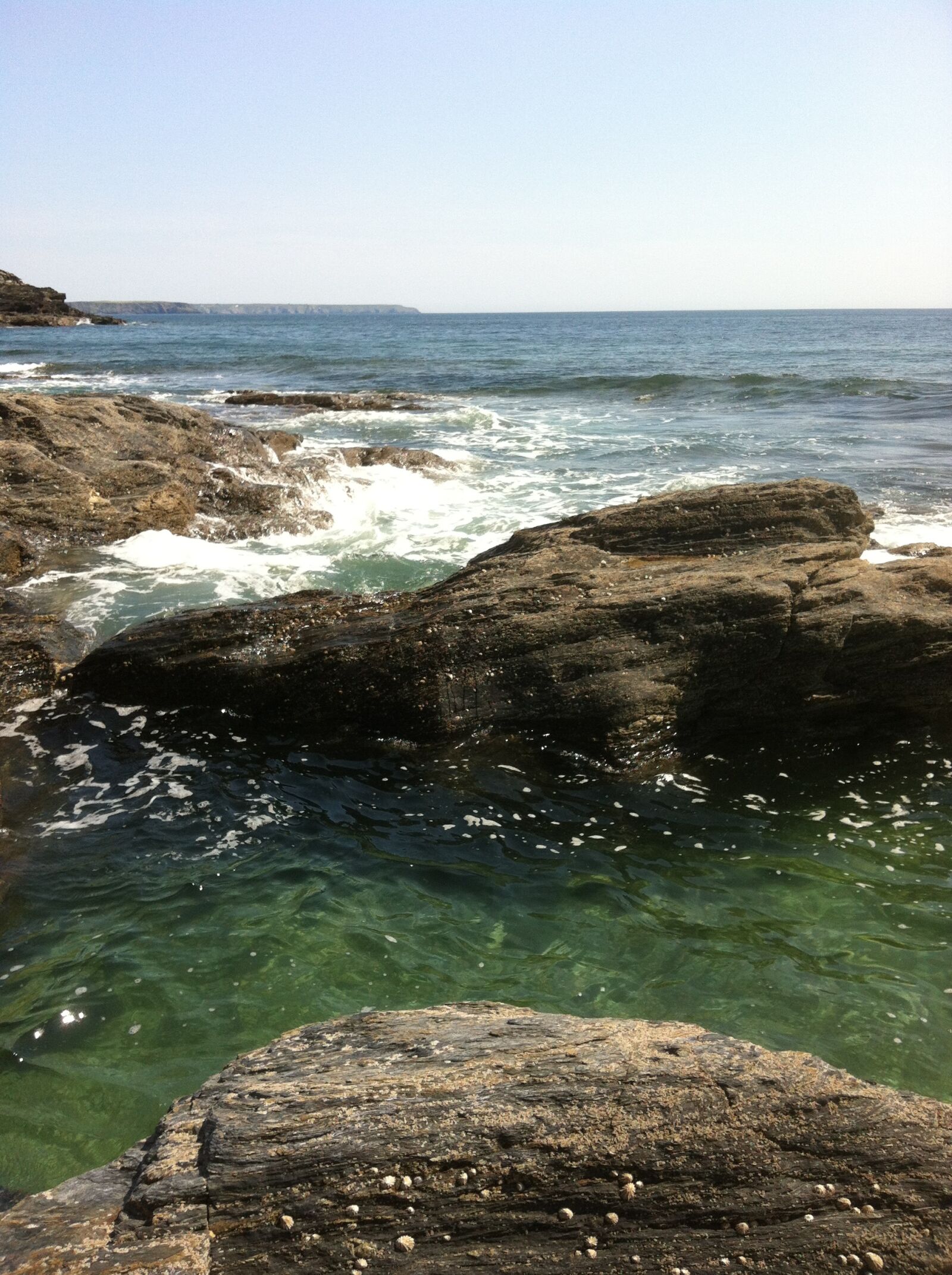 Apple iPhone 4 sample photo. Sea, rocks, coastline photography
