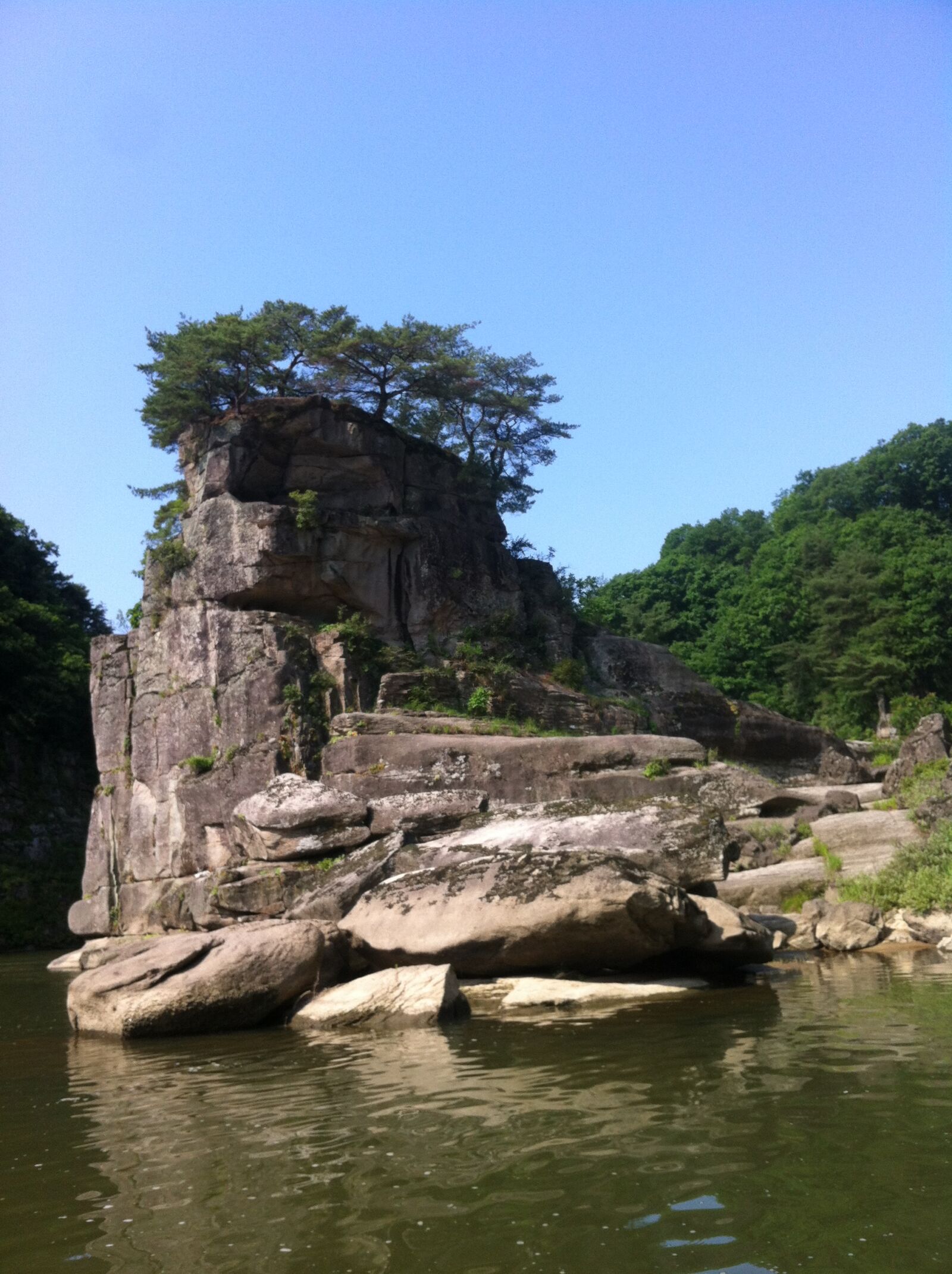Apple iPhone 4 sample photo. Blue, sky, forest, rock photography