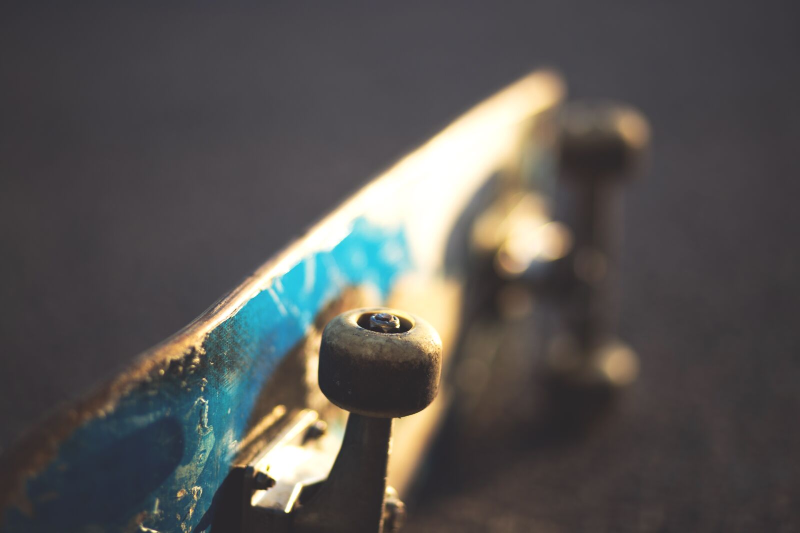 Canon EF 85mm F1.8 USM sample photo. Macro, skateboard, sport photography