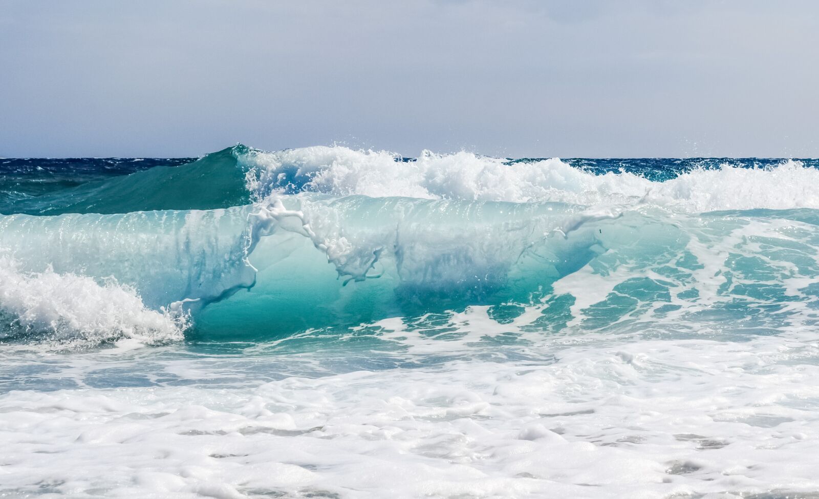 Nikon D3300 sample photo. Waves, foam, spray photography