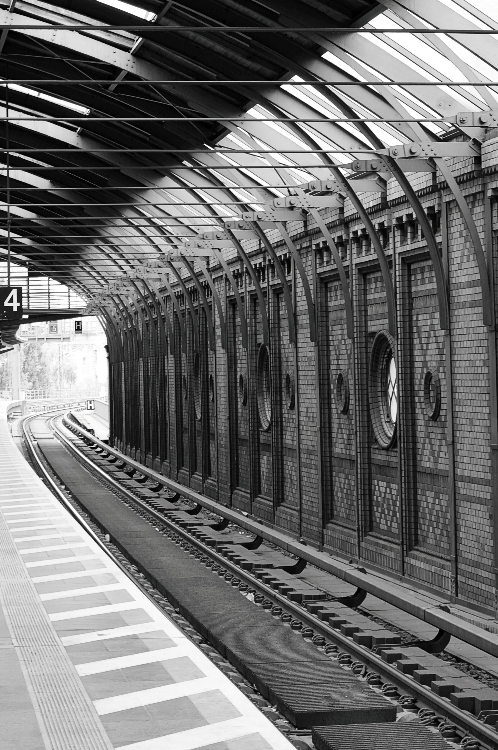 Nikon D3200 sample photo. Black and white, railway photography