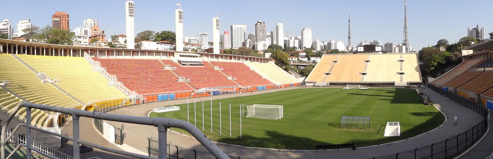 Sony DSC-WX9 sample photo. Football stadium, pacaembu, s photography