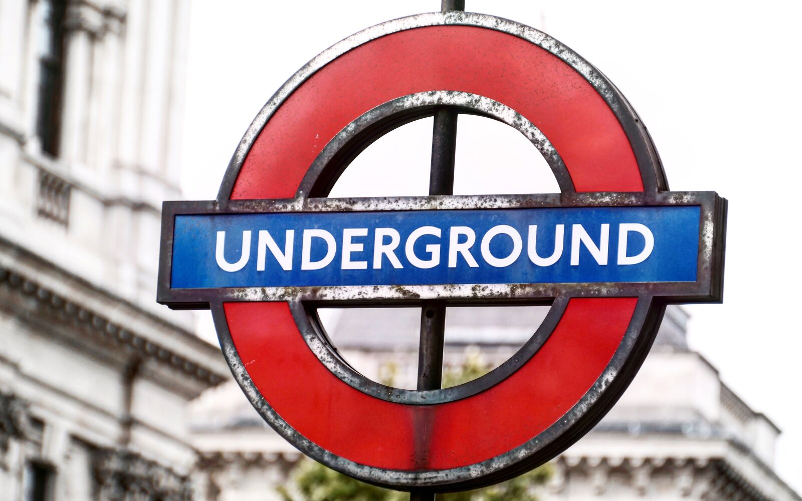Panasonic Lumix DMC-FZ1000 sample photo. Underground, shield, metro photography