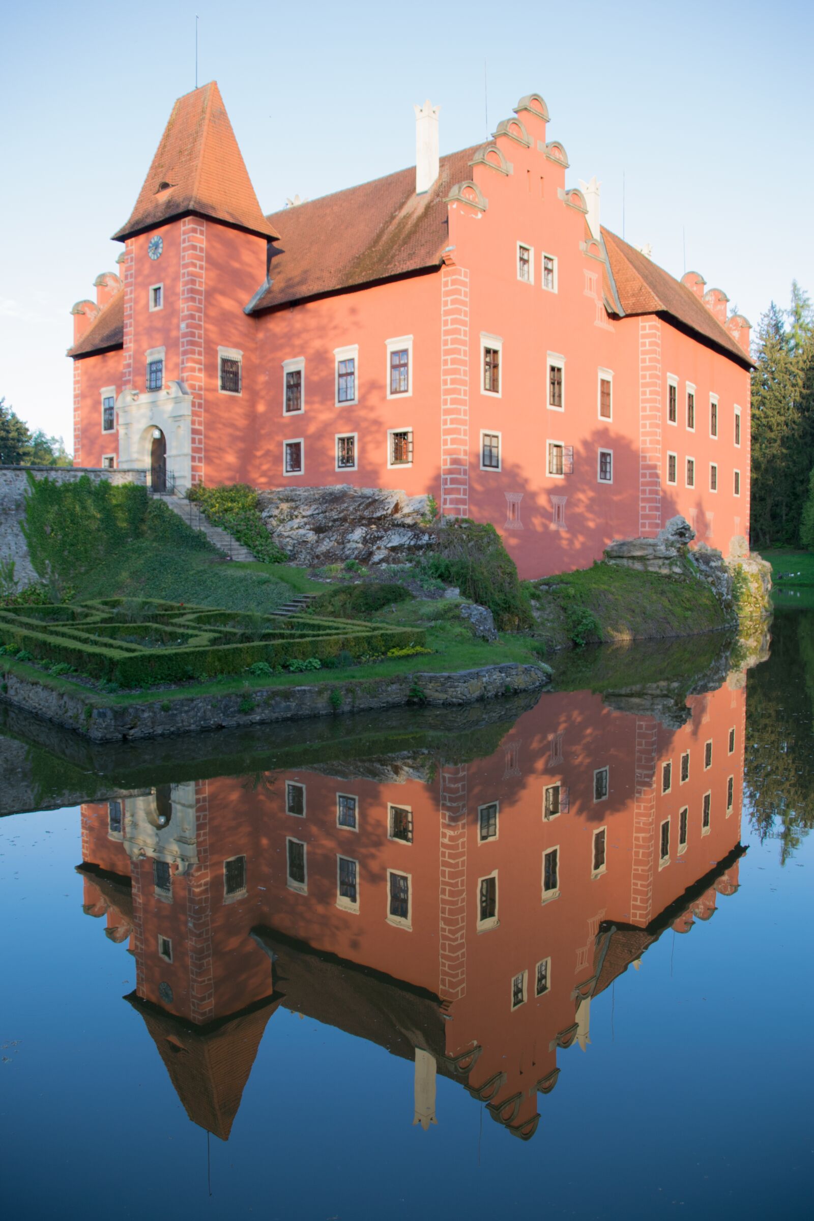 Nikon D5300 sample photo. červená lhota, castle, lake photography