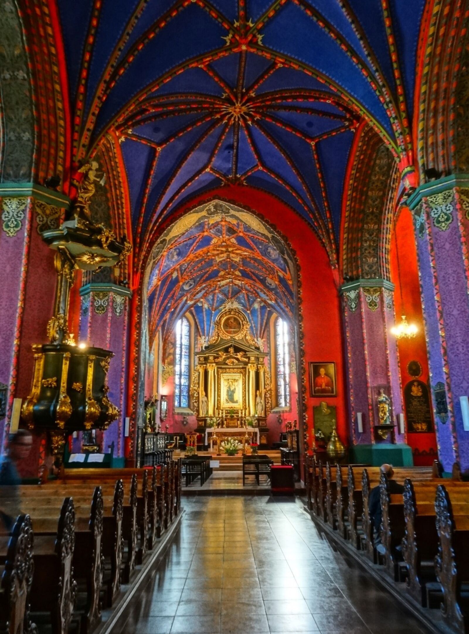 Sony Cyber-shot DSC-HX20V sample photo. Bydgoszcz, cathedral, interior photography