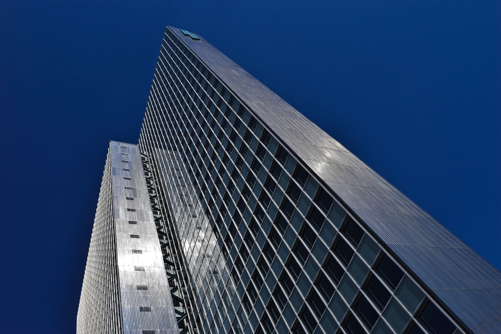 Nikon D3300 sample photo. Architecture, skyscraper, skyline photography