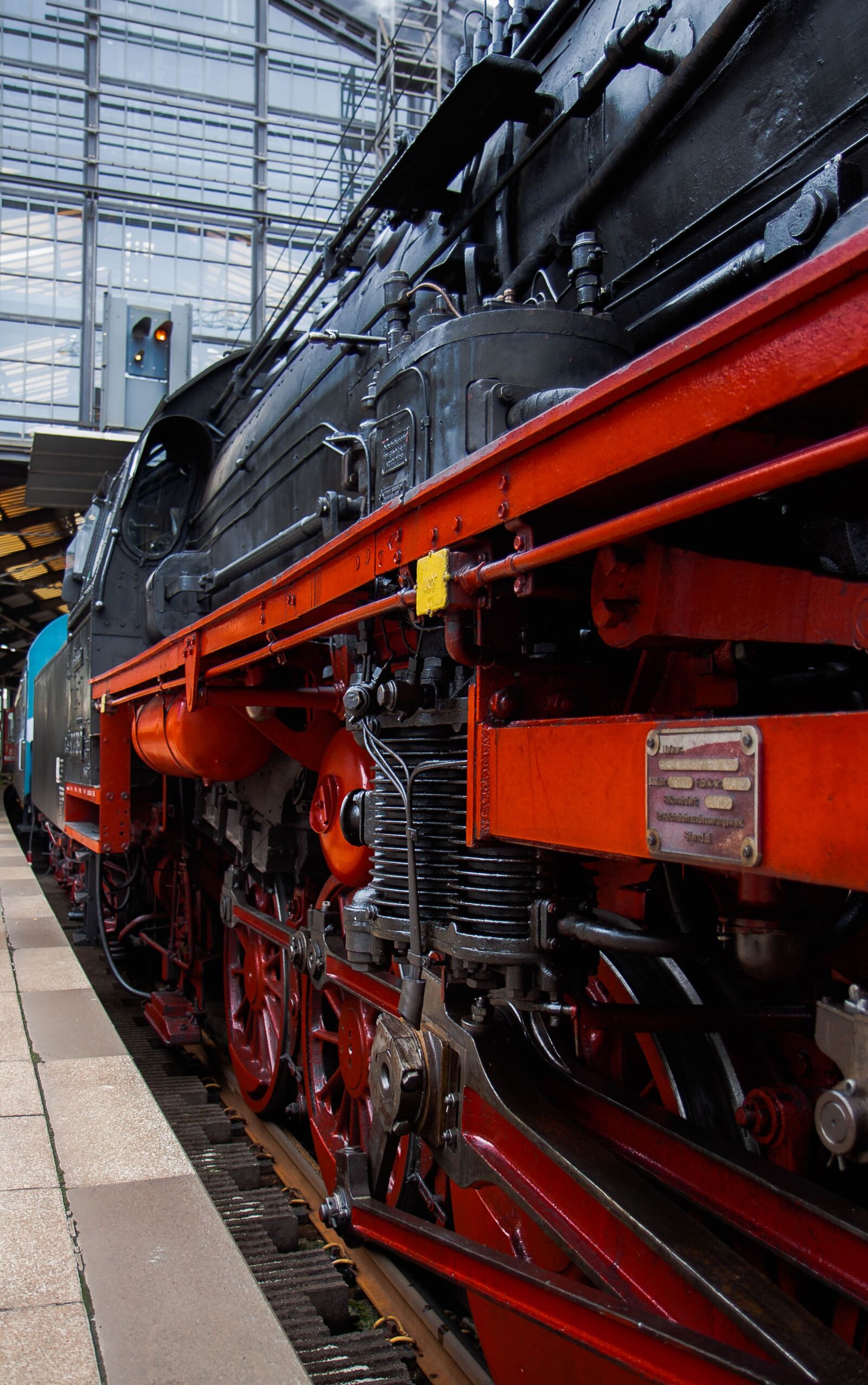Canon EOS 50D sample photo. Traffic, rail, blackjack photography