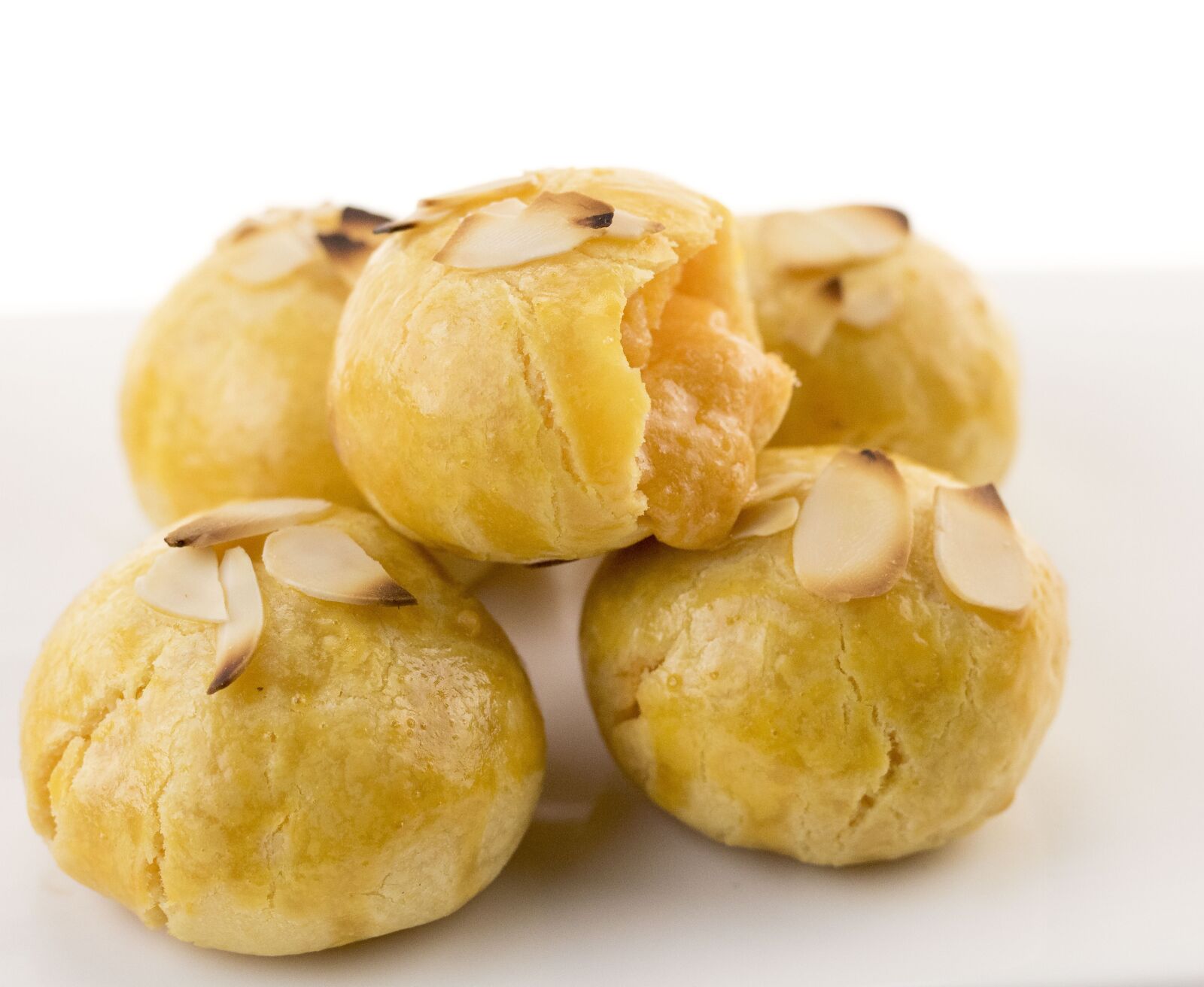 Canon EOS 760D (EOS Rebel T6s / EOS 8000D) + Canon EF 50mm F1.8 STM sample photo. Dessert, west point, pastry photography