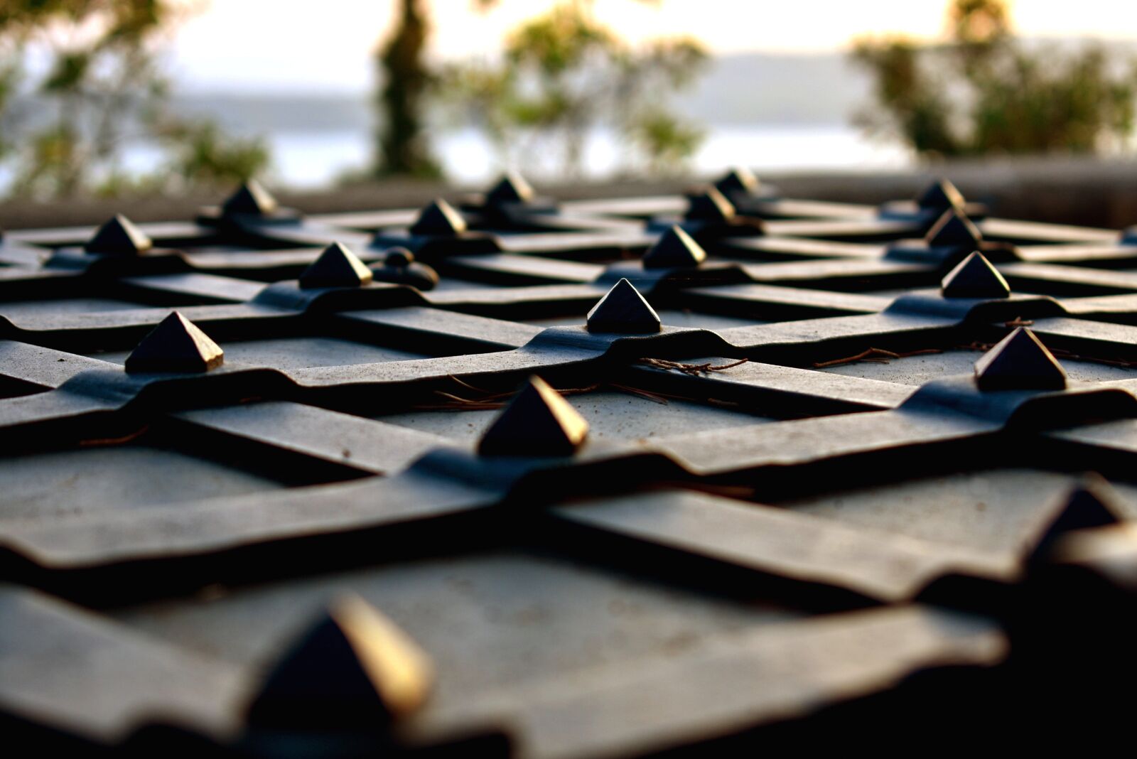Nikon D3400 sample photo. Texture, metal, pyramids photography